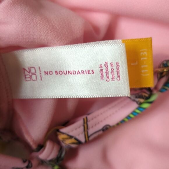 💜 5/$25 Juniors large bikini top - Picture 2 of 2